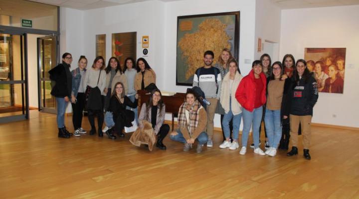 Visita de la Facultad de Ciencias de la Educación de Santiago